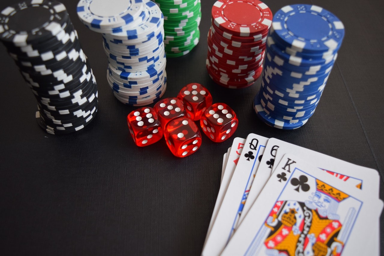 Poker zasady - Jak grać w pokera? Kompletny poradnik